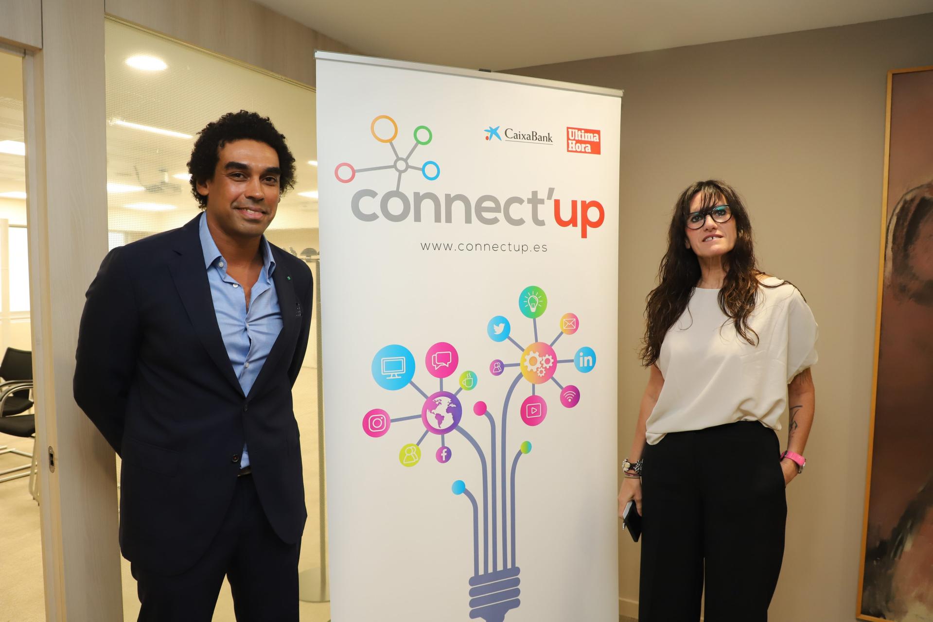 Marvin Singhateh y Tona Pou, coordinadores de Connect'Up.
